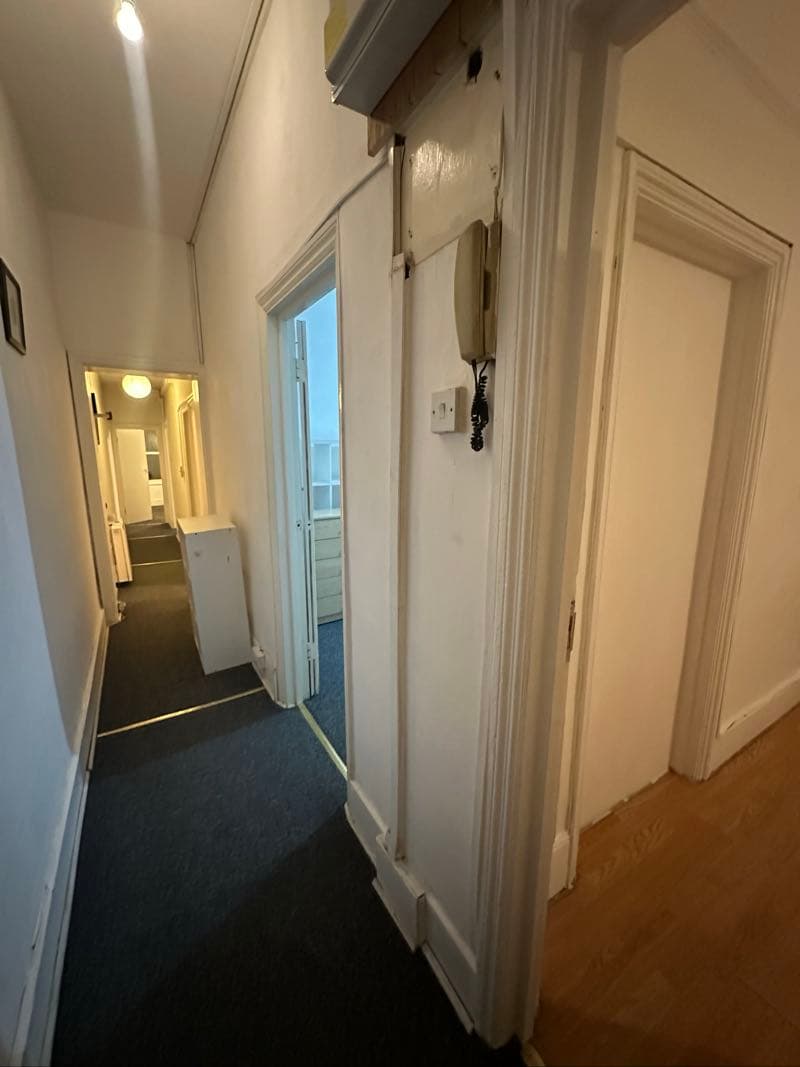 Flat de 3 quartos para alugar Manor House.  - Photo 2