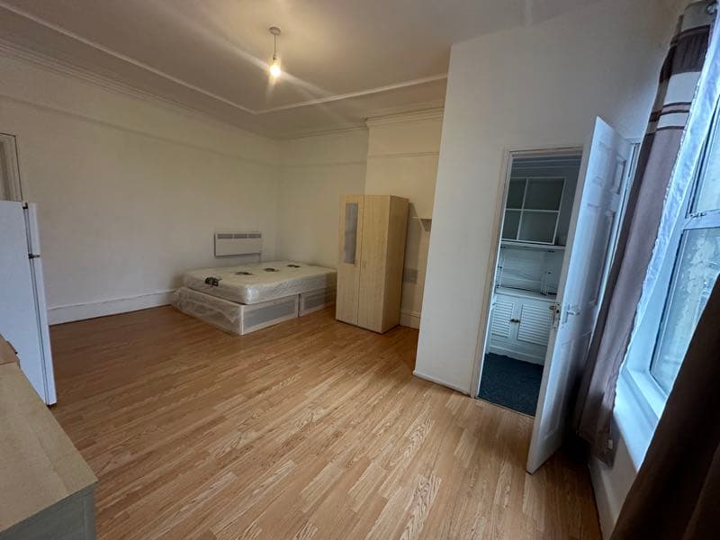 Flat de 3 quartos para alugar Manor House.  - Photo 5