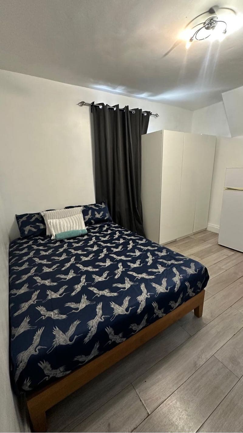 Studio Flat  - Photo 2