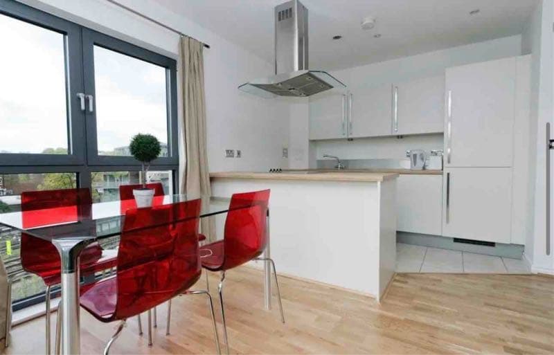 2 bed flat to rent - Photo 3