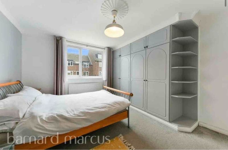 3 bed flat to rent Cobham Close, London SW11 - Photo 4