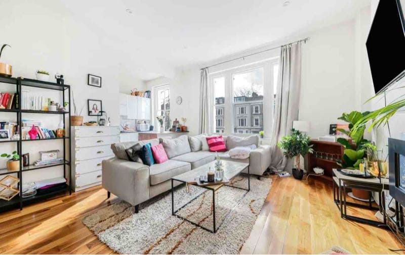 2 bed flat to rent Elsham Road, London W14