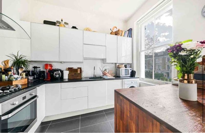 2 bed flat to rent Elsham Road, London W14 - Photo 3