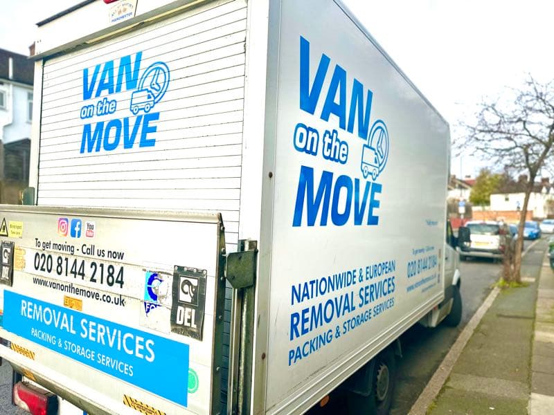 House removals London  - Photo 2