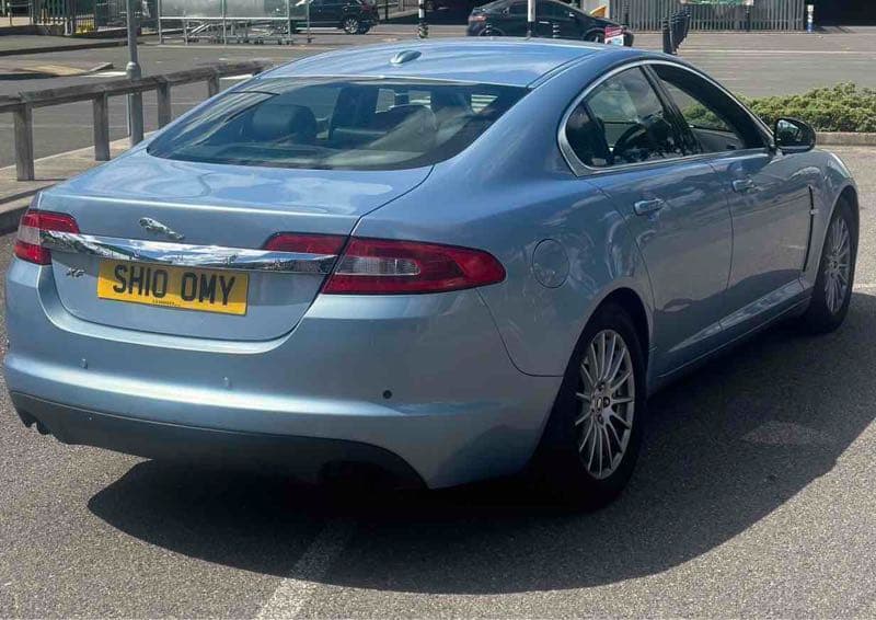 JAGUAR XF PETROL 2010 (ULEZ FREE) - Photo 2