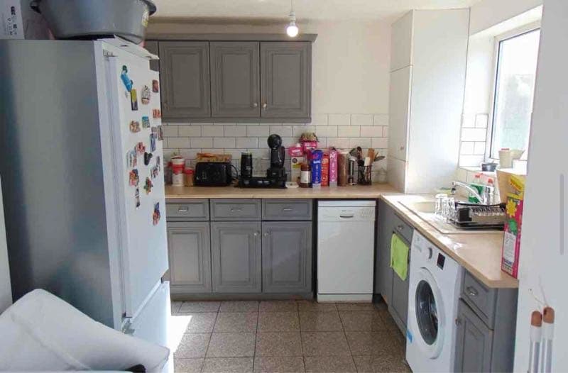 4 bed end terrace house for sale Canning Town, London E16 - Photo 2