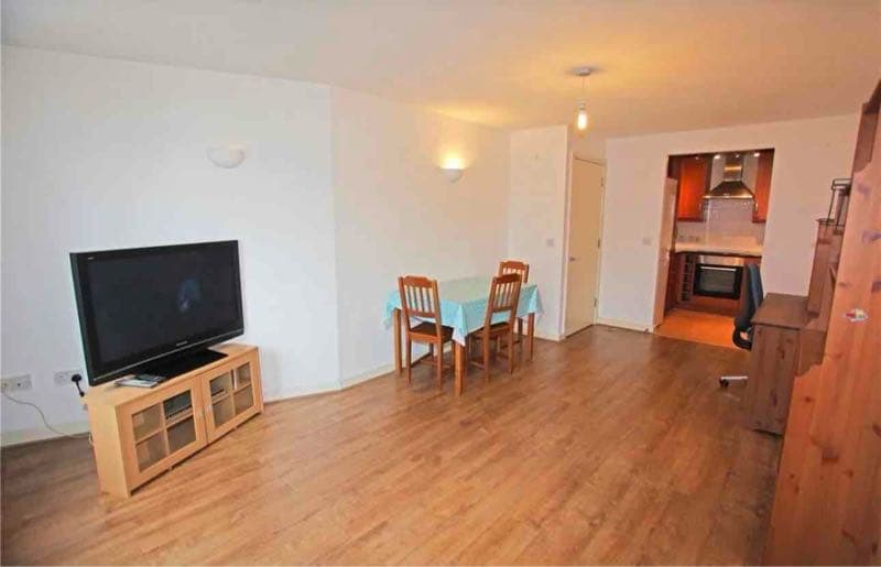2 bed flat to rent