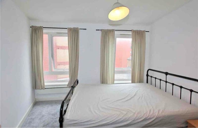 2 bed flat to rent - Photo 4