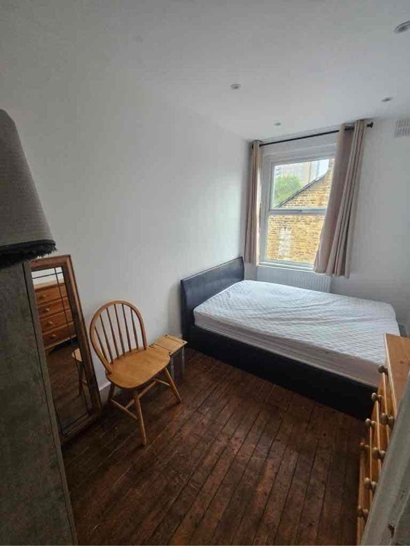 1 quarto para alugar em Florest Gate perto de Stratford.