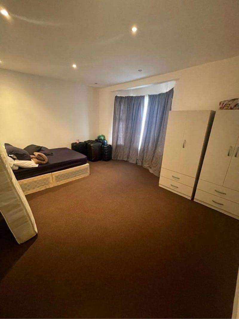 2 quartos para alugar em EAST HAM na mesma casa .